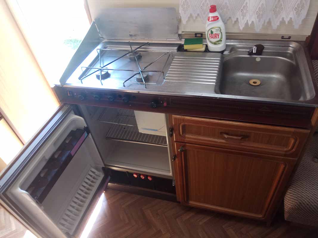 Hire van, Rental RV, campervan, motorhome, camper, caravan in